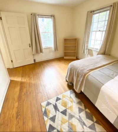 East Cleveland, OH 44112