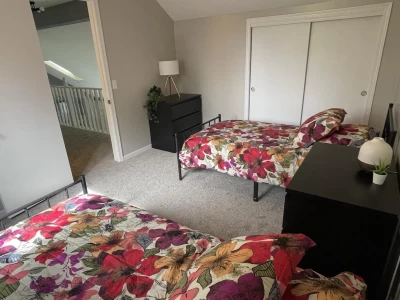 North Canton, OH 44720