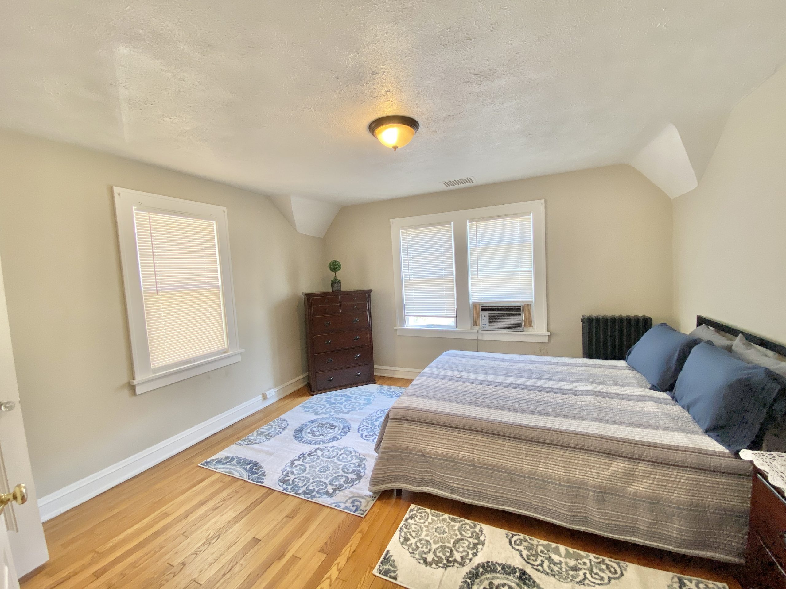 Cleveland Heights, OH 44112