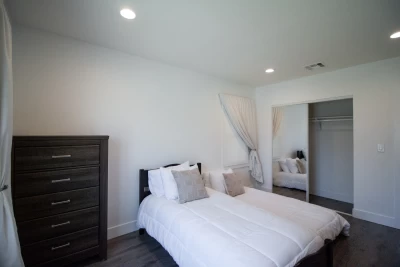  Los Angeles, CA 90047