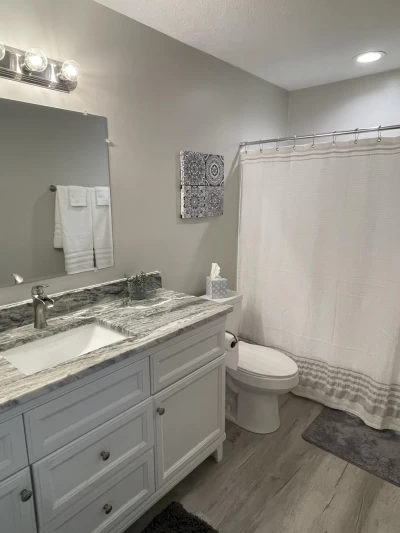 North Canton, OH 44720