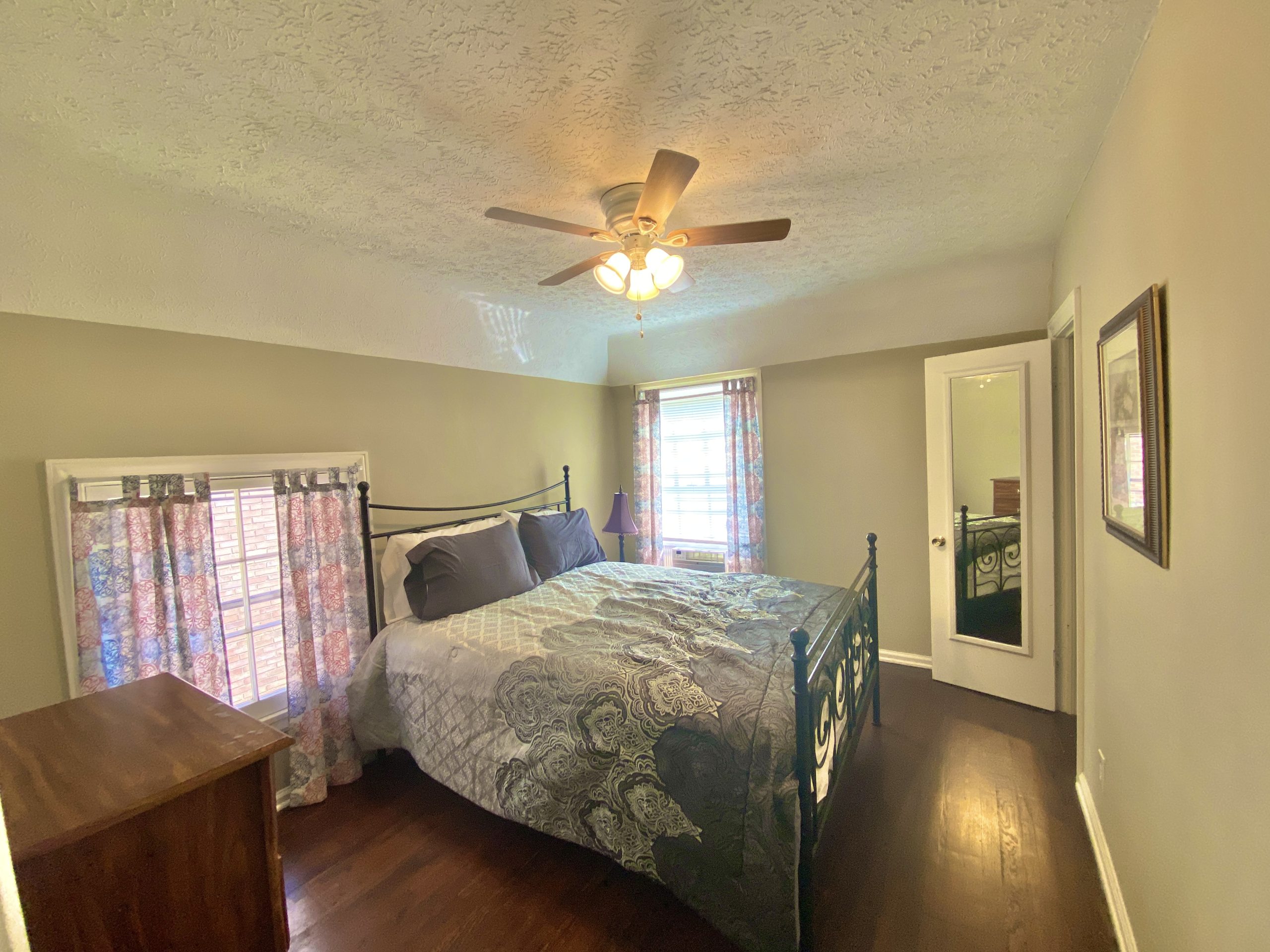 Shaker Heights, OH 44122