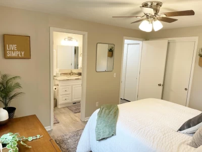 North Canton, OH 44720