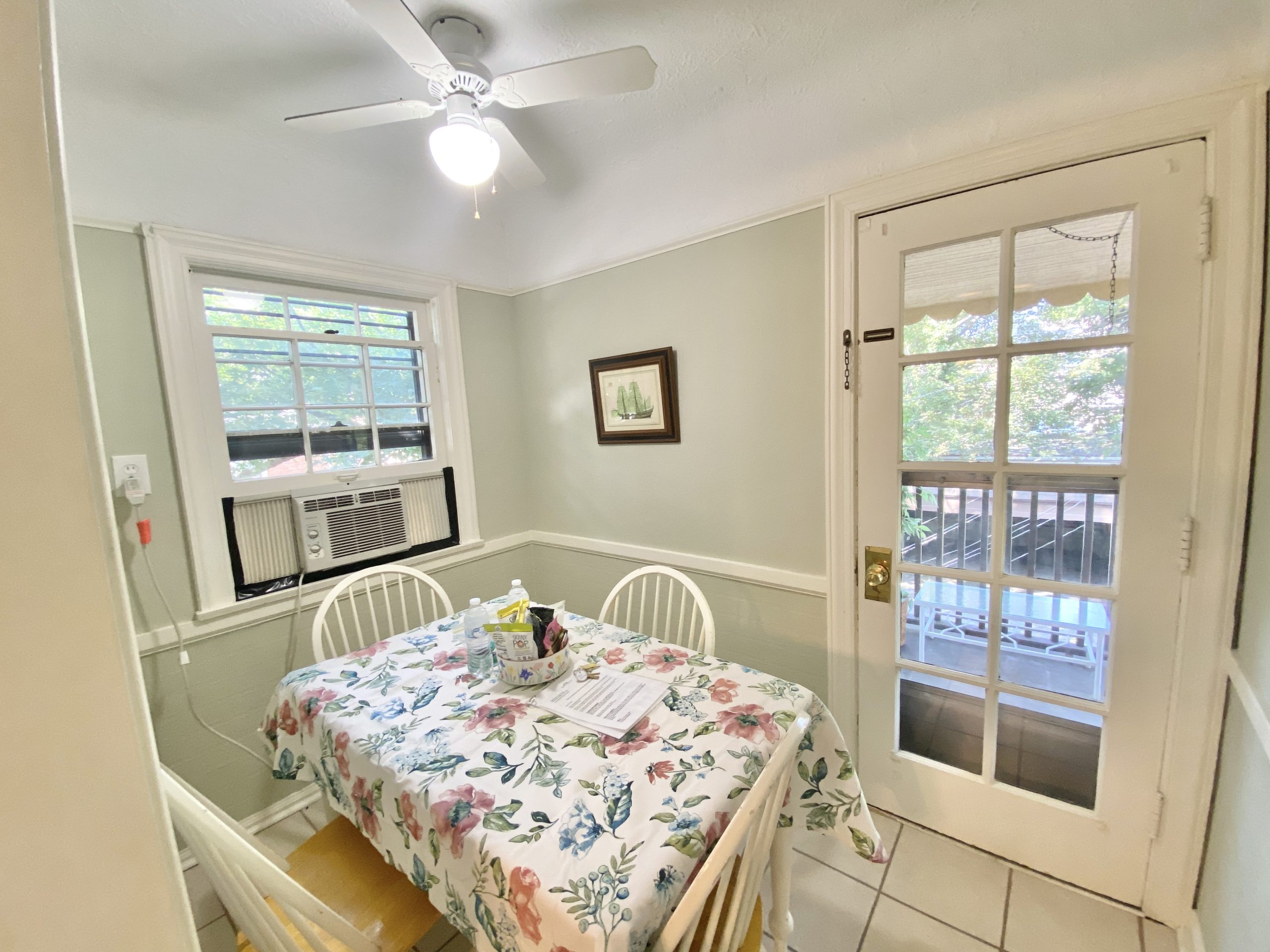 Shaker Heights, OH 44122