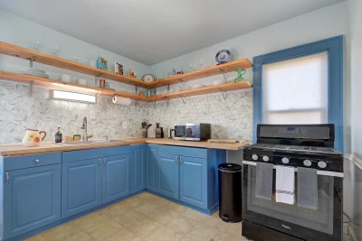 West Allis, WI 84720