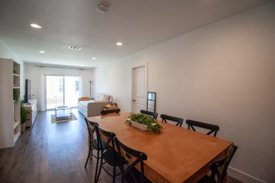  Los Angeles, CA 90047