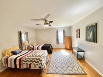 East Cleveland, OH 44112