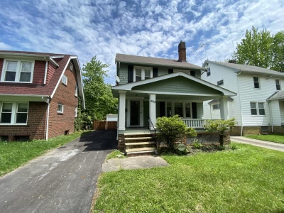Cleveland Heights, OH 44121