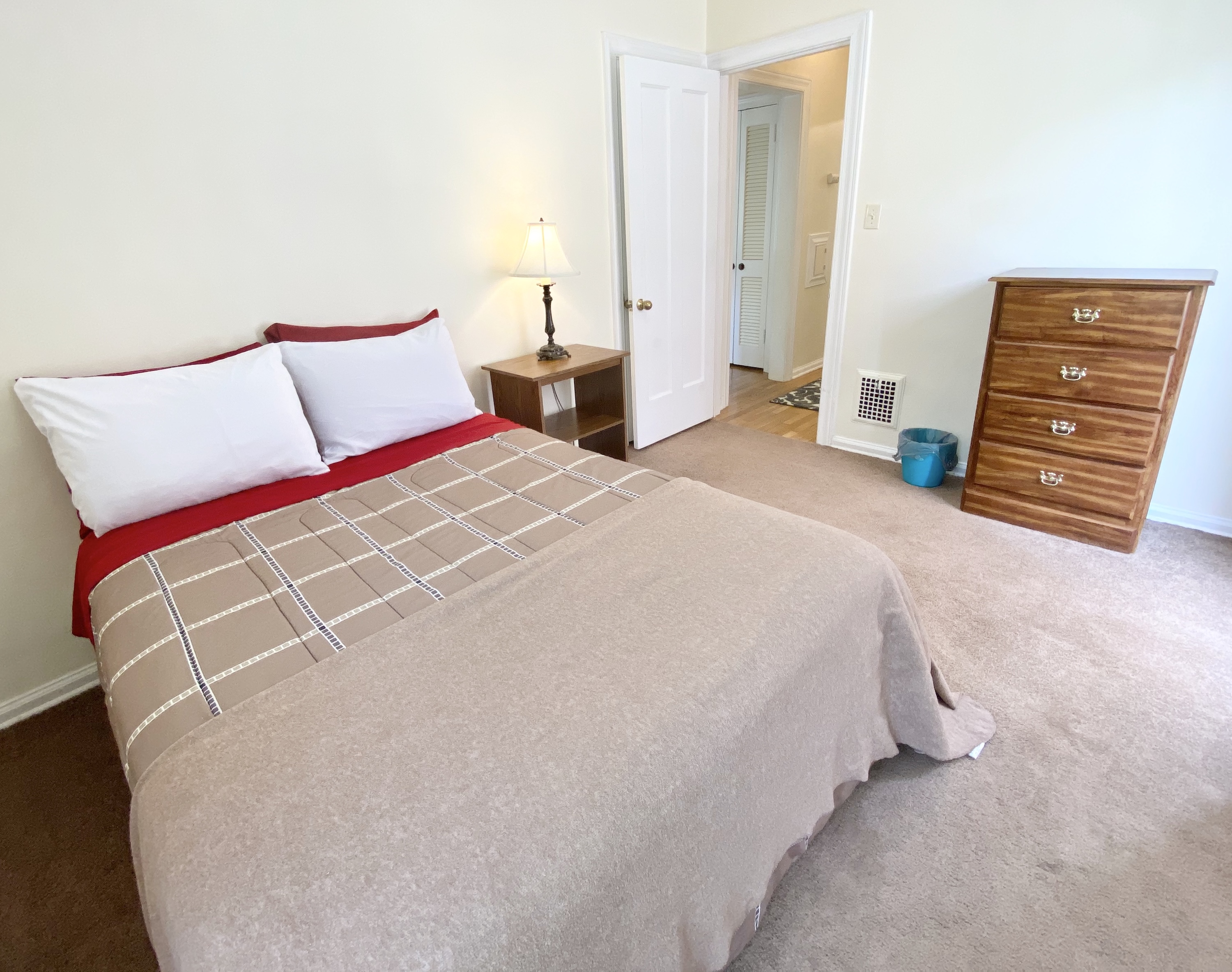 Shaker Heights, OH 44122