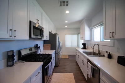  Los Angeles, CA 90047