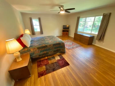 East Cleveland, OH 44112