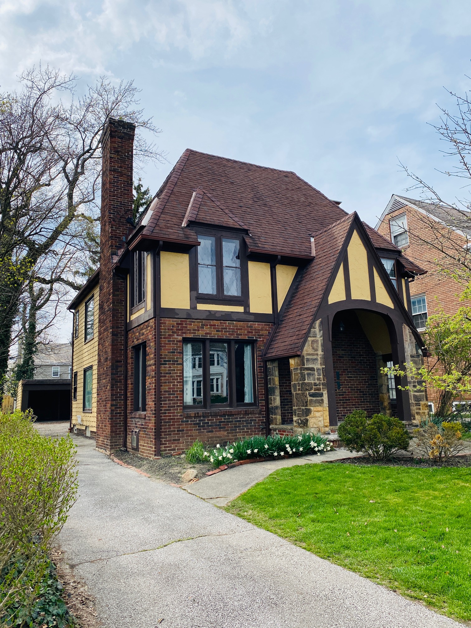 Shaker Heights, OH 44122