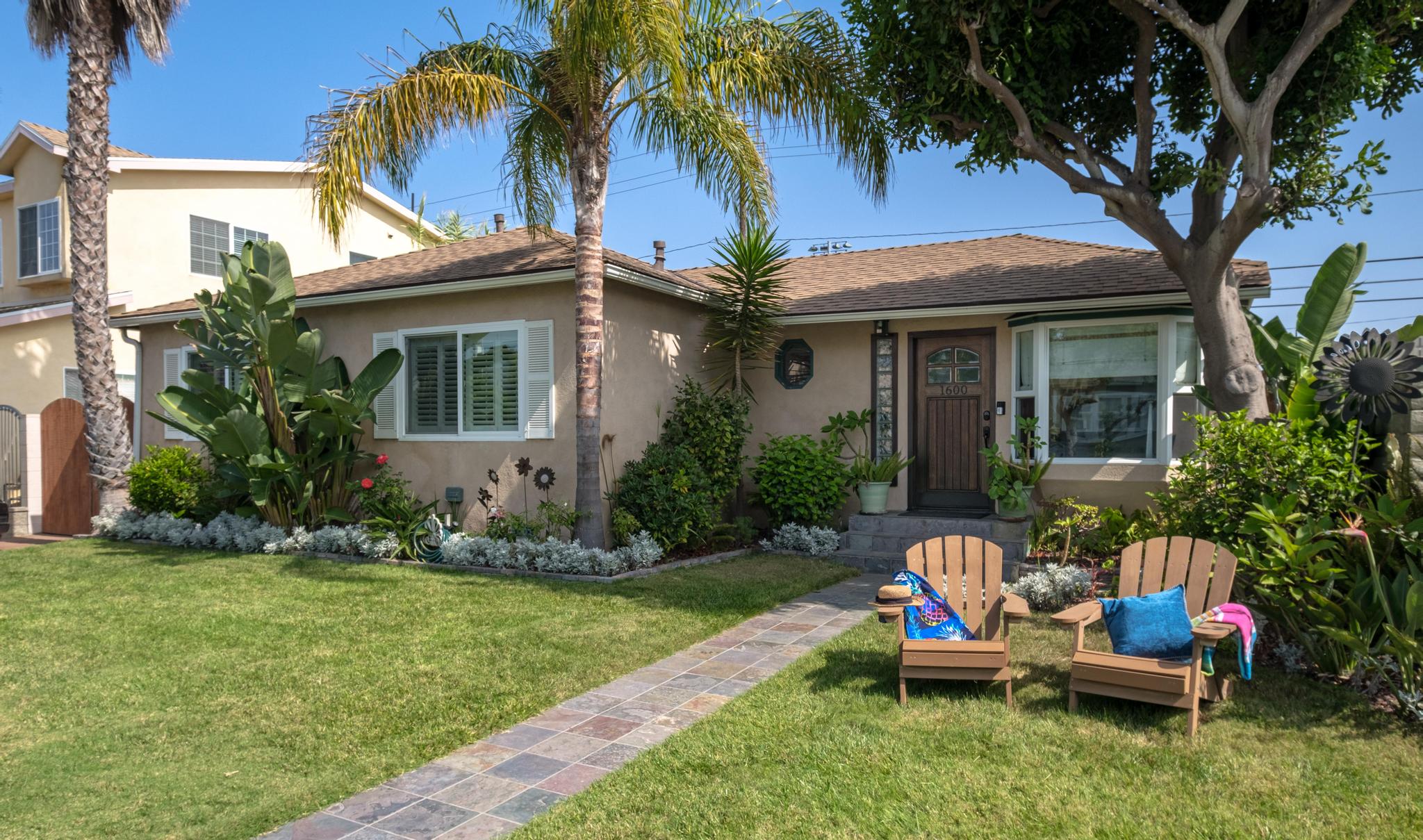 Manhattan Beach, CA 90266