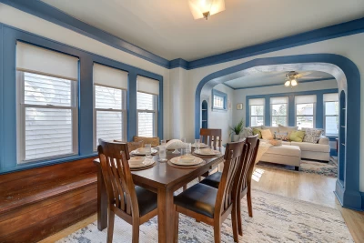 West Allis, WI 84720