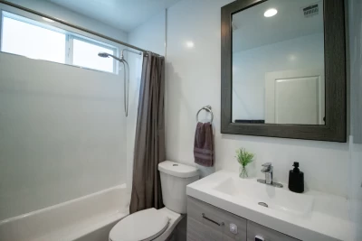  Los Angeles, CA 90047