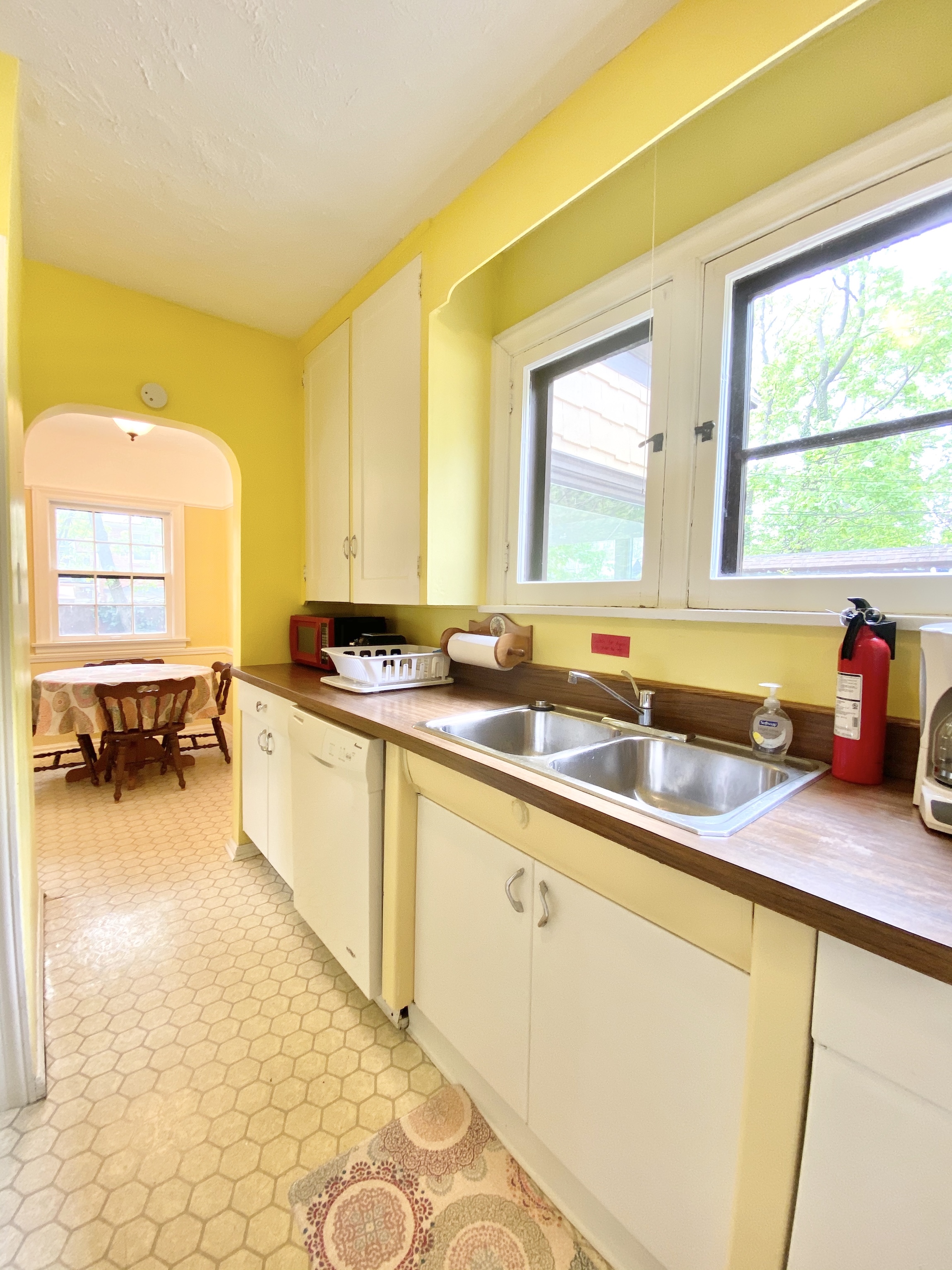 Shaker Heights, OH 44122