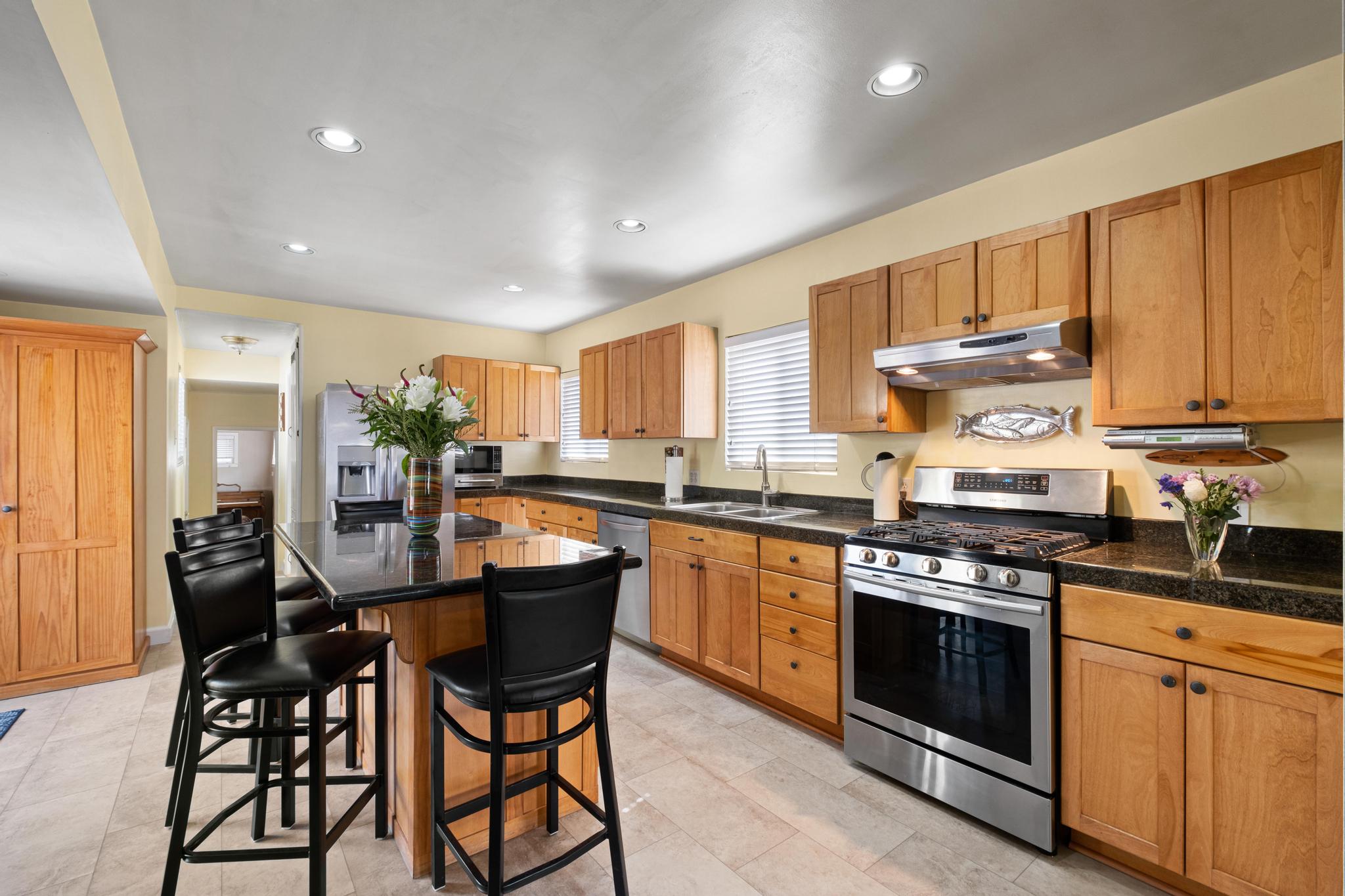 Manhattan Beach, CA 90266