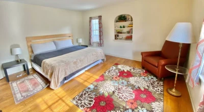 East Cleveland, OH 44112