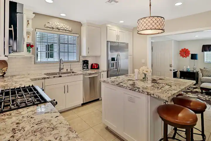 Thousand Oaks, CA 91320