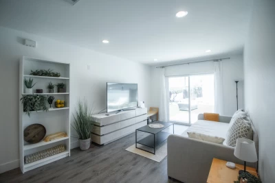  Los Angeles, CA 90047