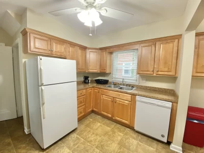 Cleveland Heights, OH 44121