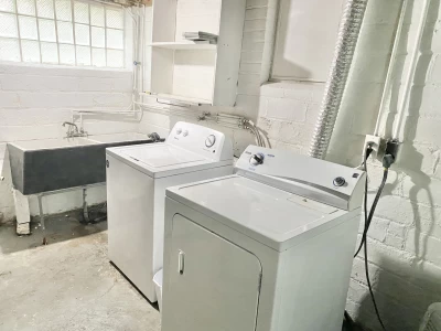 Cleveland Heights, OH 44121