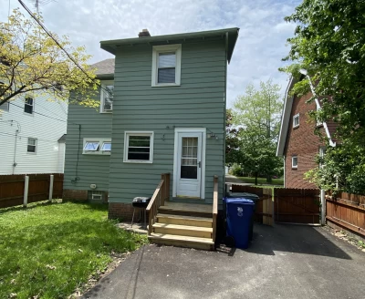 Cleveland Heights, OH 44121